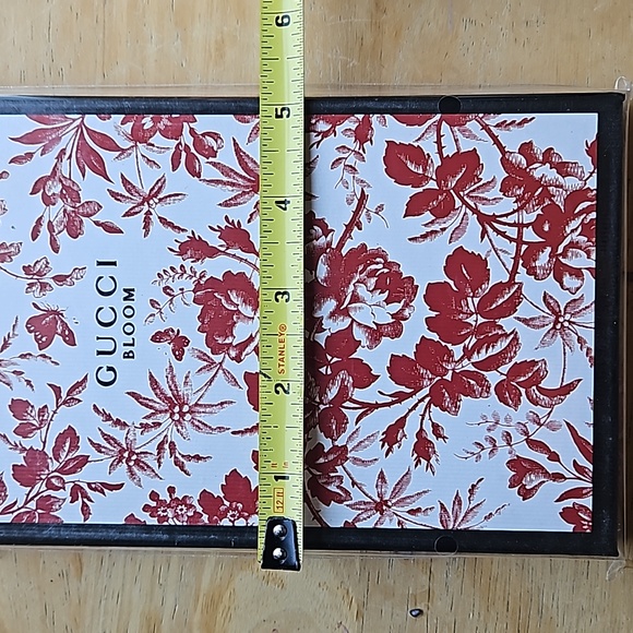 GUCCI BLOOM JOURNAL - Picture 8 of 12